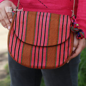 Crossbody bag in typical colors