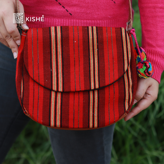 Crossbody bag in typical colors