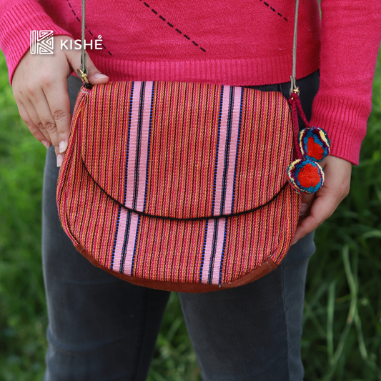 Crossbody bag in typical colors