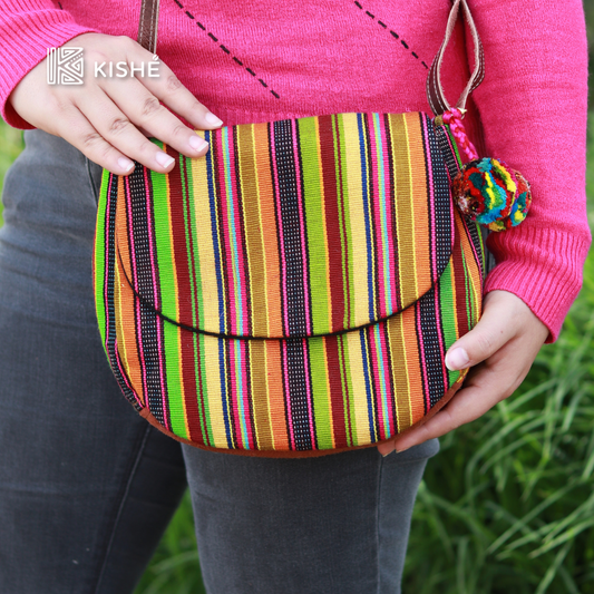 Crossbody bag in typical colors